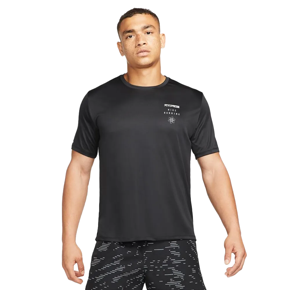 Nike Dri-Fit UV Run Division Miler Men's Graphic Short-Sleeve Top